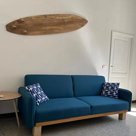 Ferrando Apartments, Jack's House