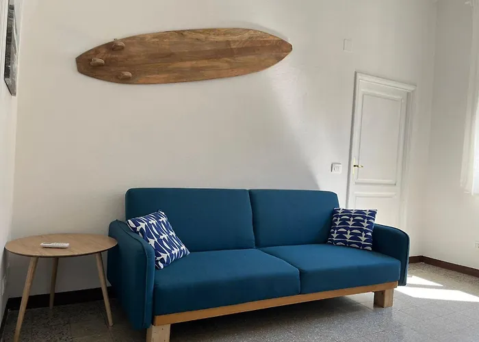 Ferrando Apartments, Jack's House